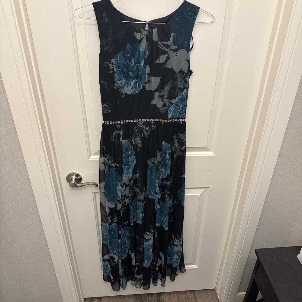 Madison Blue and Black Floral‎ Midi Dress